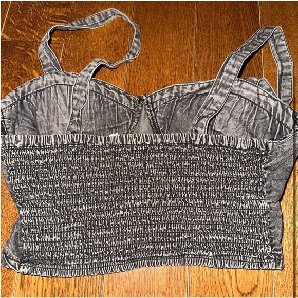 Padded cropped bustier - Picture 2 of 3